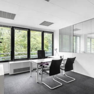 Bureau privé 20 m² 4 postes Coworking Boulevard des Alpes Meylan 38240 - photo 1
